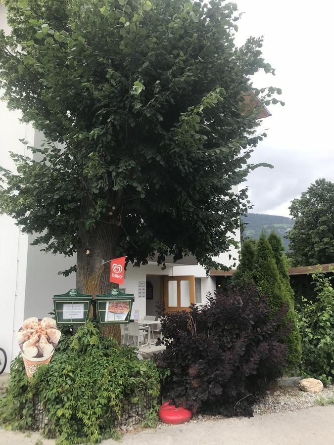 Falken Horst Lienz Eksteriør bilde